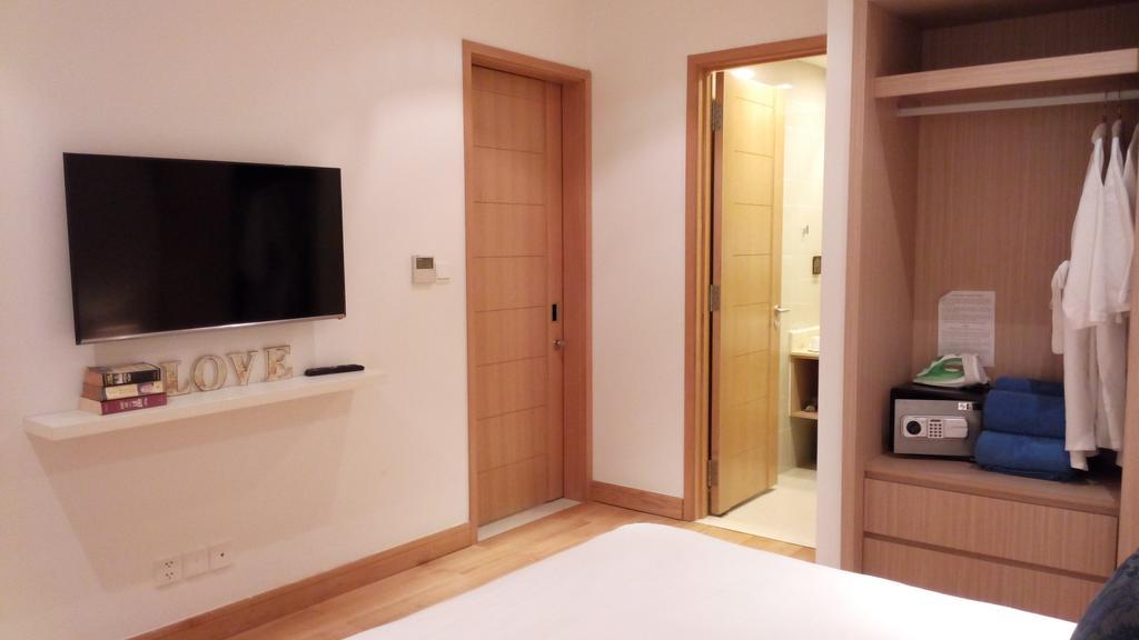 Ocean Apartment Spa & Golf Danang Exterior photo