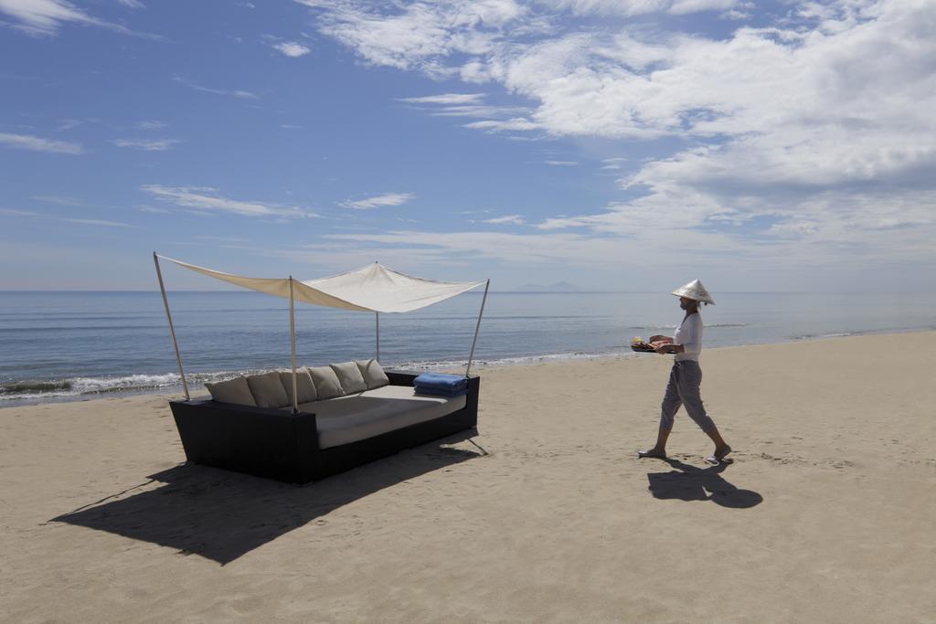 Ocean Apartment Spa & Golf Danang Exterior photo